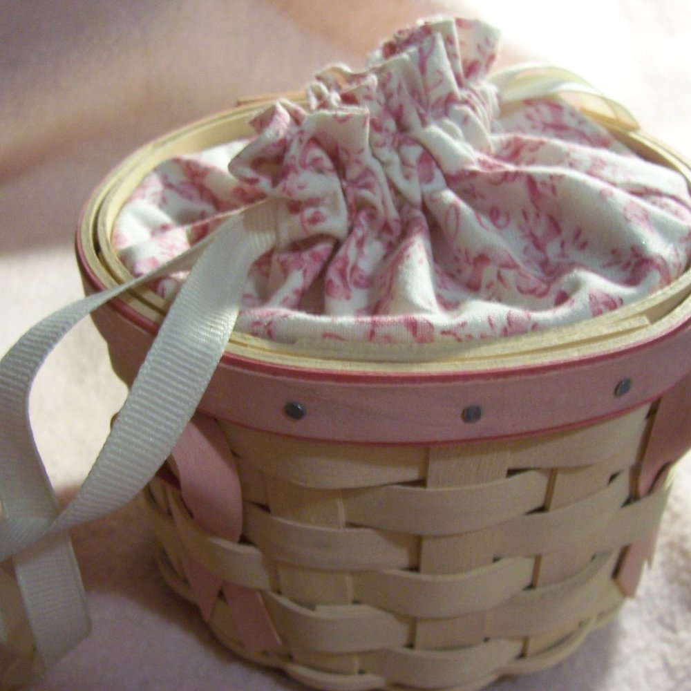 Longaberger 2006 new Horizon of Hope Basket Set